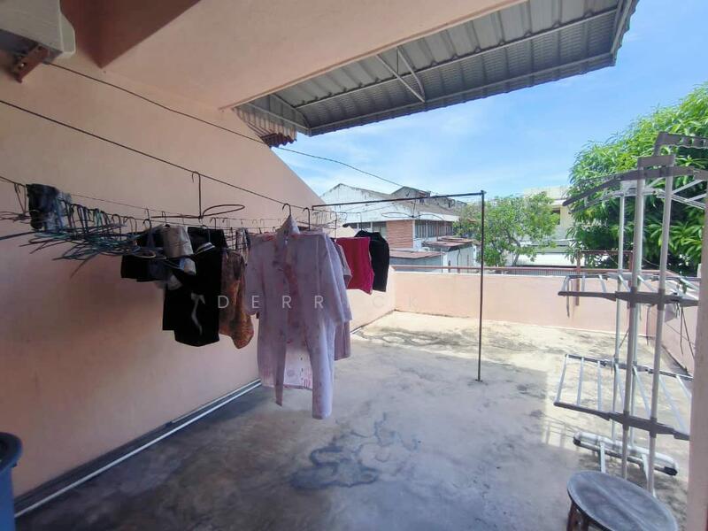 For Sale - 2 STOREY TERACE HOUSE FOR SALE AT PANTAI JERJAK GOOD CONDITION