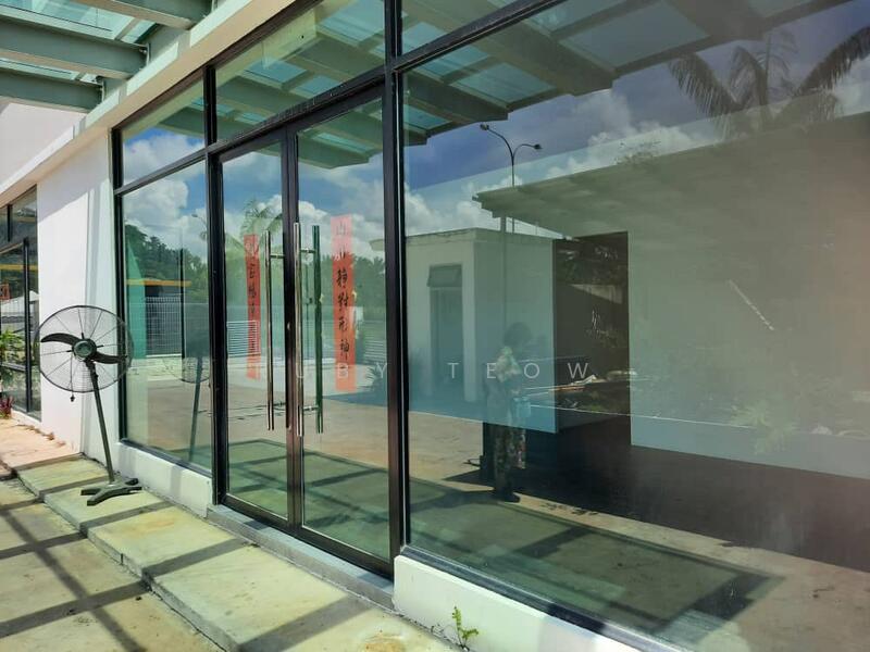 Untuk Disewa - Setia Business Park 1 Gelang Patah – Semi-Detached Factory for Rent