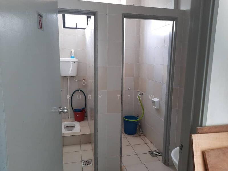 Untuk Disewa - Setia Business Park 1 Gelang Patah – Semi-Detached Factory for Rent