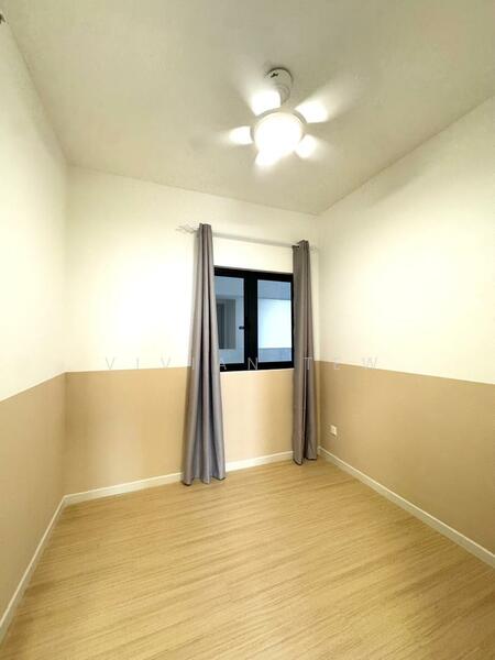For Rent - M Luna