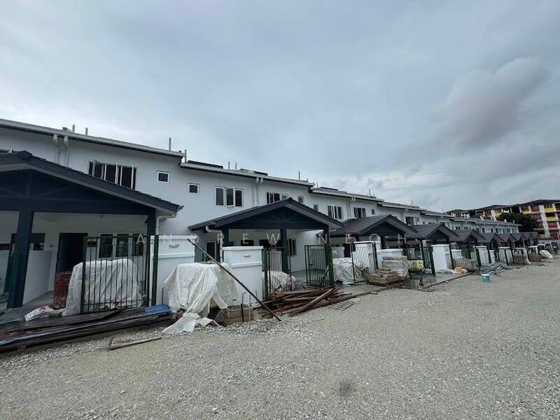 For Sale - Terraced House at Pandan Indah