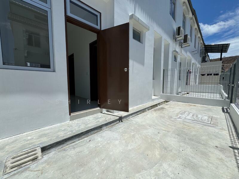 For Sale - The Grove Pine 2