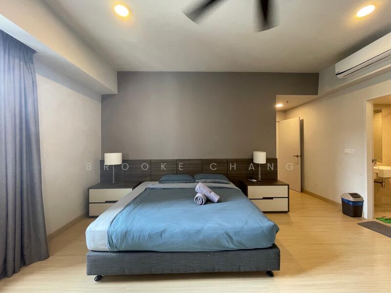 Untuk Disewa - Windmill upon Hills