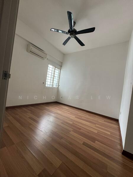 For Rent - Taman Bukit Serdang Seksyen 5