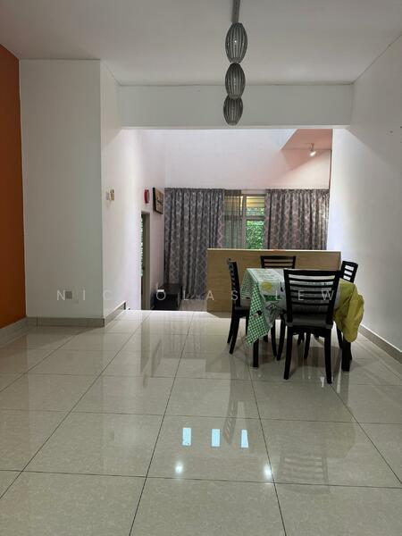 For Rent - Taman Bukit Serdang Seksyen 5