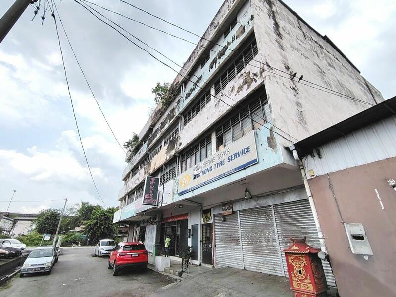 For Sale - (Freehold + Endlot) Lorong Berembang @ Perabuhan Selatan, pork Klang Shoplot for sale