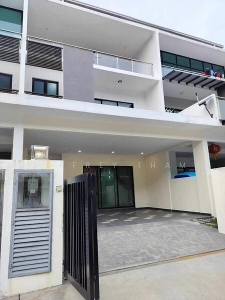 For Rent - DUMALIS Residence @ 16 Sierra