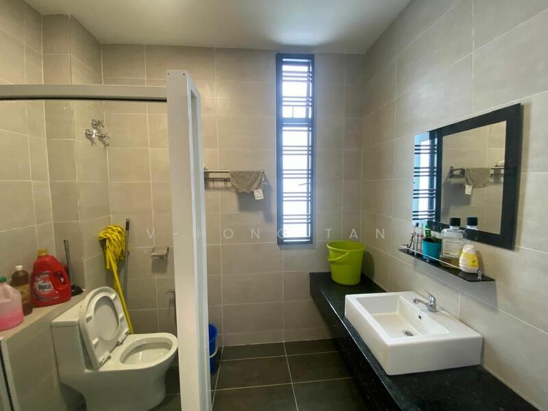 Untuk Dijual - 2-storey Terrace House at Forest Heights