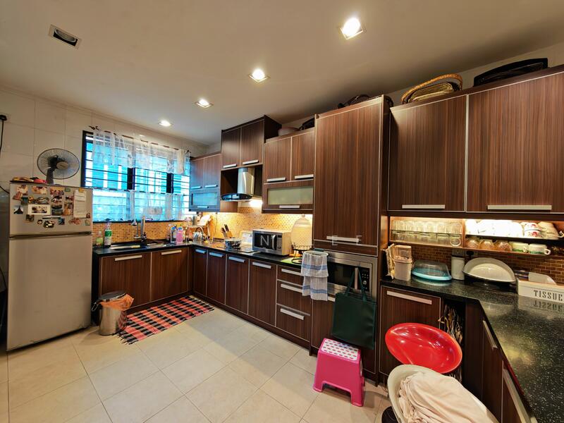 For Sale - 2.5-storey Terraced House at Taman Dagang Permai