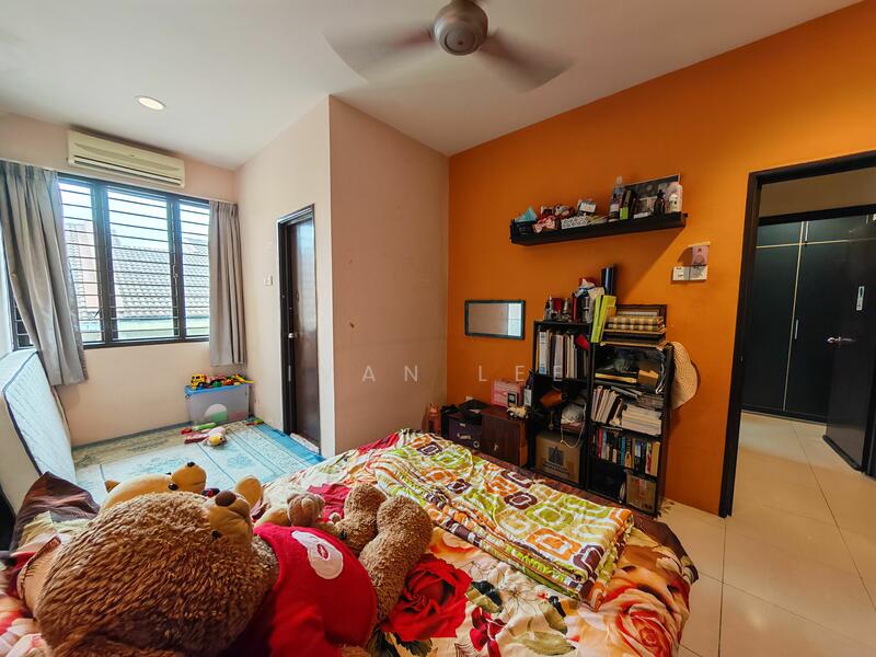 For Sale - 2.5-storey Terraced House at Taman Dagang Permai