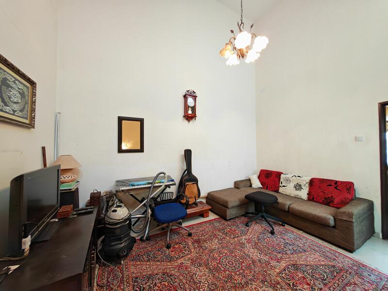 For Sale - 2.5-storey Terraced House at Taman Dagang Permai