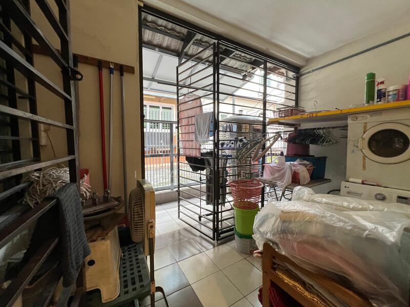 For Sale - 2.5-storey Terraced House at Taman Dagang Permai