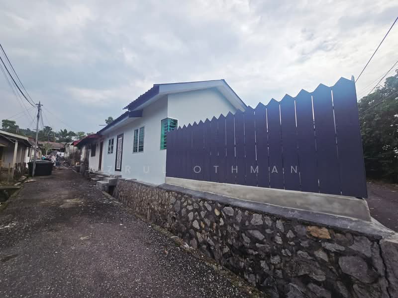Rumah Teres 1 Tingkat untuk Dijual di Taman Bukit Mutiara (Seremban) - Azrul Othman - PropertyGuru.com.my