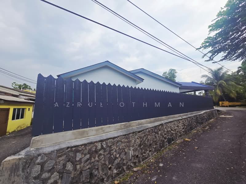 Rumah Teres 1 Tingkat untuk Dijual di Taman Bukit Mutiara (Seremban) - Azrul Othman - PropertyGuru.com.my
