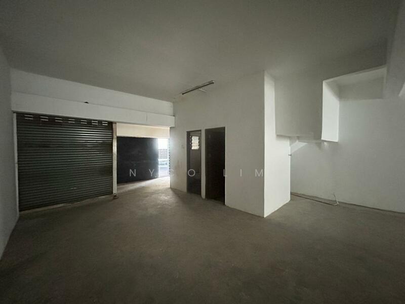 Untuk Disewa - Jalan SS25