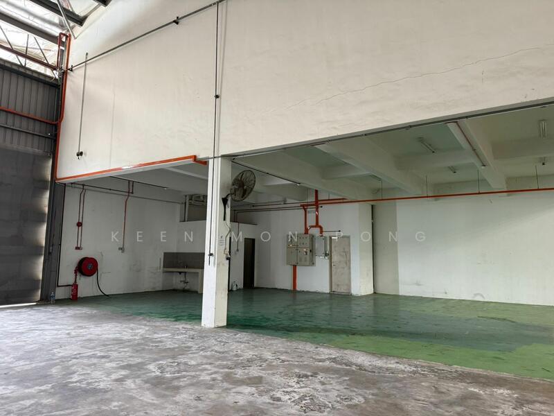 Untuk Dijual - Warehouse at Bandar Teknologi Kajang