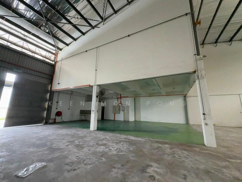 Untuk Dijual - Warehouse at Bandar Teknologi Kajang