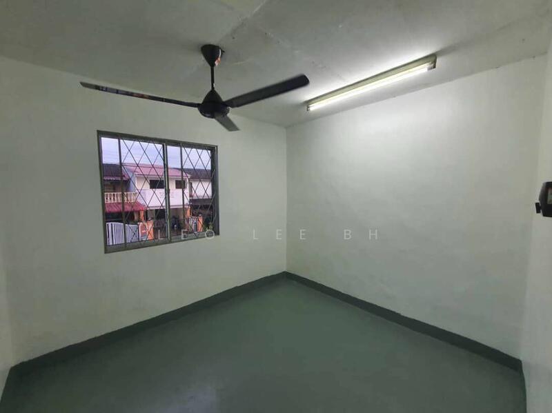 Untuk Dijual - Jalan Hang Jebat, Taman Ungku Tun Aminah, Skudai
