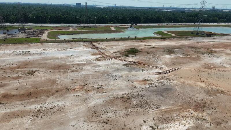 For Sale - BIG Semi-D Factory/Land. Banting Changgang, KLIA, Kota Warisan, Dengkil Jenjarom Putrajaya Cyberjaya