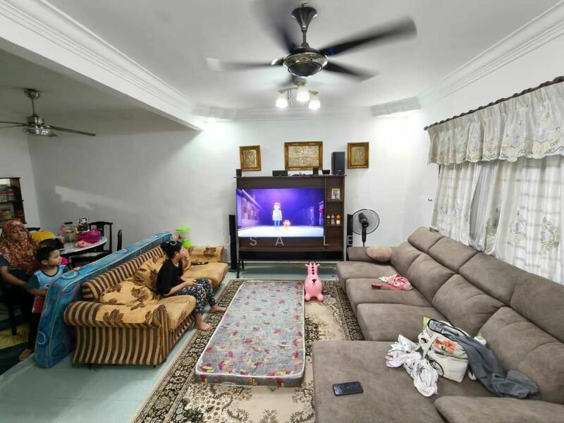 For Sale - 2-storey Terrace House at Taman Ehsan Jaya