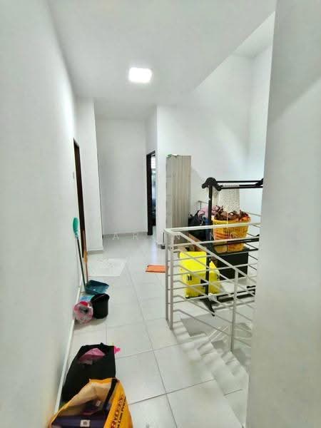Rumah Teres 2-Tingkat untuk Dijual di Taman Pulai Utama (Skudai) - Sharon Ng - Corridor - PropertyGuru.com.my