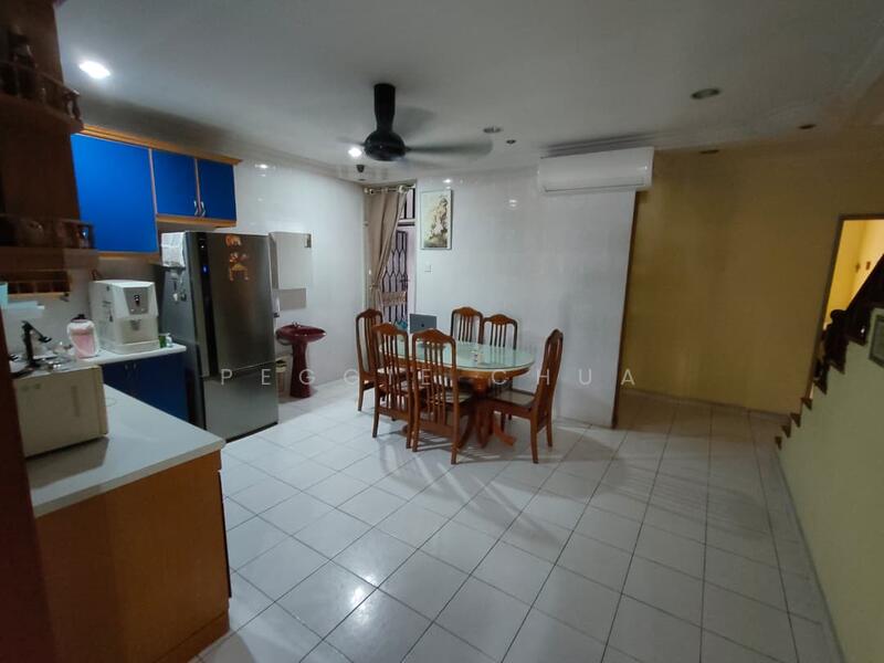 For Sale - Taman Daya - Jalan Nibong 48