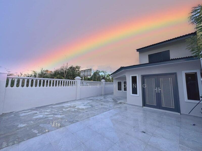 Untuk Dijual - Ultra Big CORNER Double Storey Low Cost @ Jalan Harmoni 4/24, Taman Desa Harmoni, Johor. Near Molek