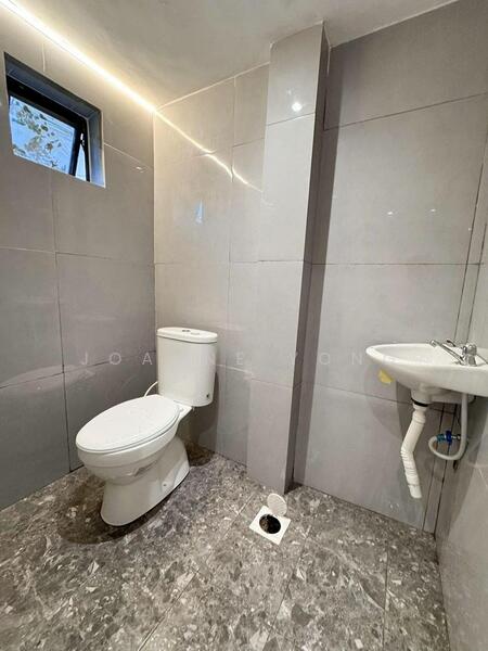 Untuk Dijual - Ultra Big CORNER Double Storey Low Cost @ Jalan Harmoni 4/24, Taman Desa Harmoni, Johor. Near Molek