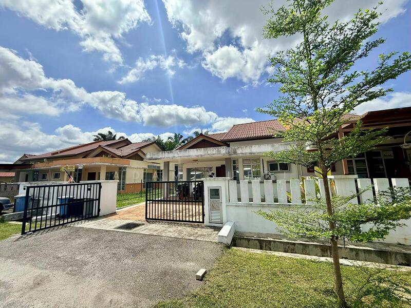 For Sale - Semi-Detached House at Telok Panglima Garang