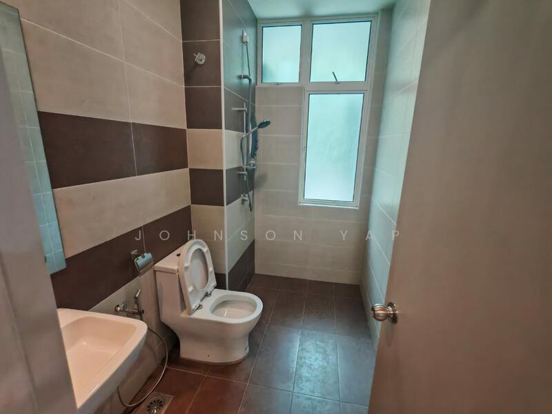 For Rent - Taman Nusa Sentral @ 3 Storey Shoplot