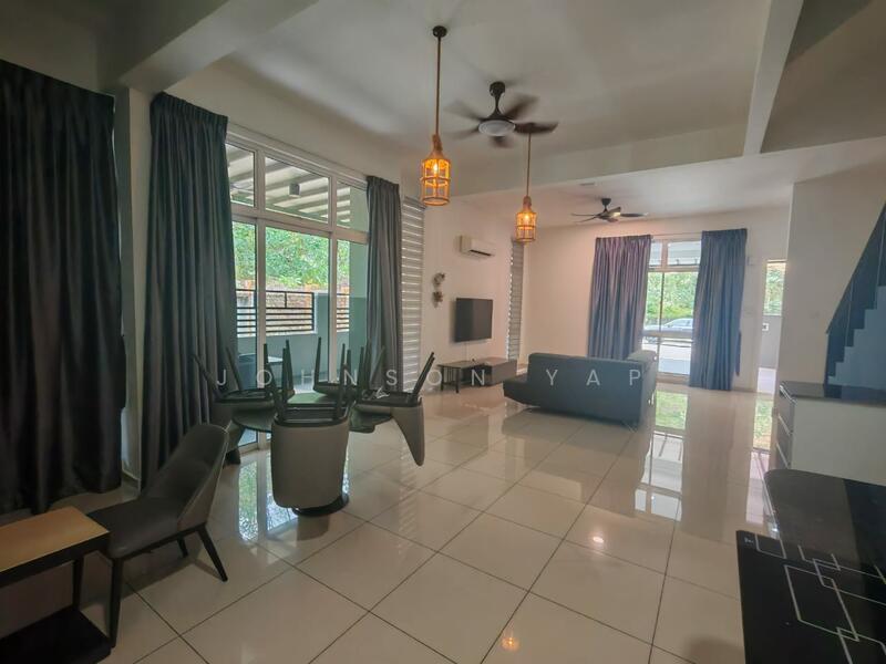 For Rent - Taman Nusa Sentral @ 3 Storey Shoplot