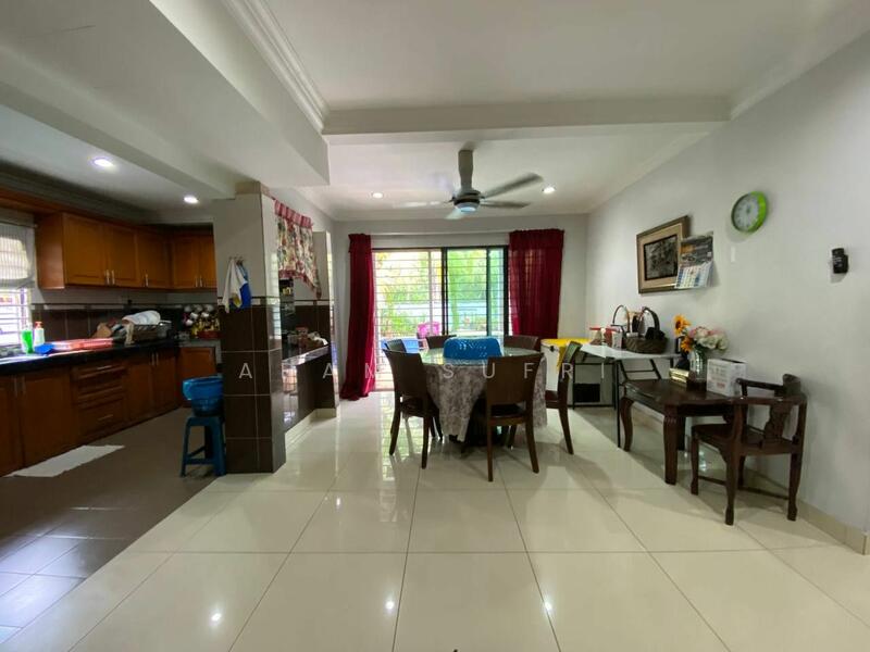 Untuk Dijual - Semi-Detached House at Seksyen 9