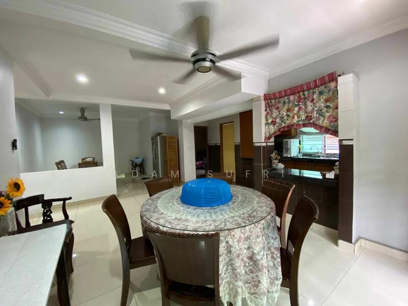 Untuk Dijual - Semi-Detached House at Seksyen 9