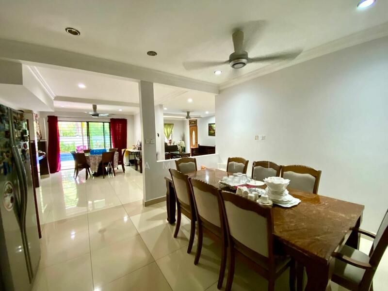 Untuk Dijual - Semi-Detached House at Seksyen 9