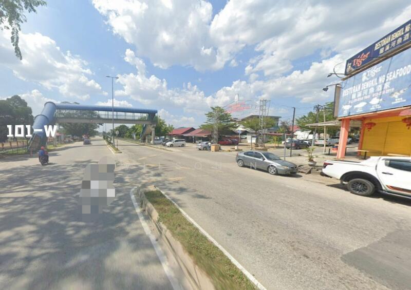 Untuk Dijual - Commercial land at Pekan Dengkil