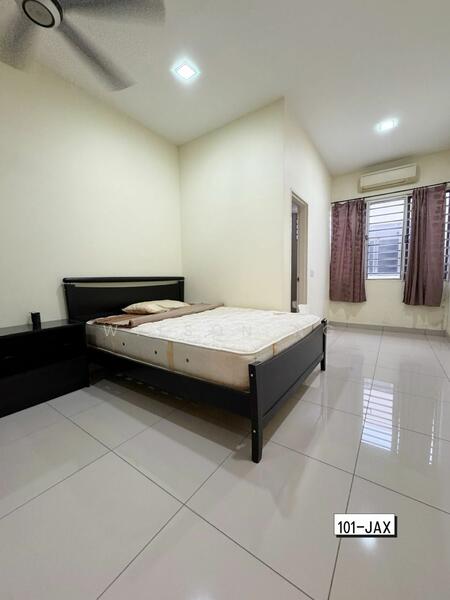 Untuk Disewa - 2-storey Terrace House at Setia Damai
