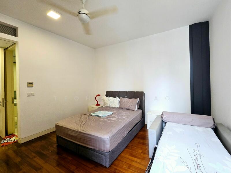 Untuk Disewa - The Troika