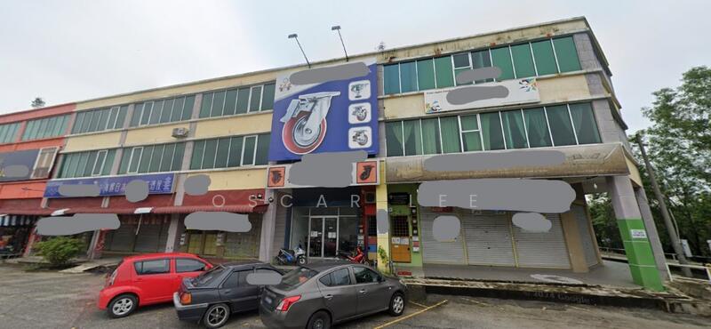 For Rent - ( Corner ) Rawang Ground Floor Main Road Shop For Rent Pusat Perniagaan Rawang Millenium