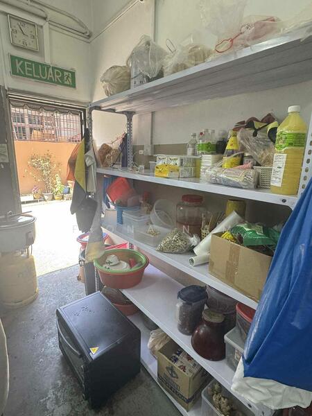 For Sale - Shop at Taman Nusa Bestari