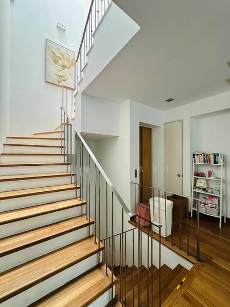 For Sale - 4-storey Terraced House at Desa Sri Hartamas