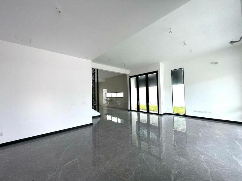 Untuk Dijual - Setia Tropika Setias Tropikas