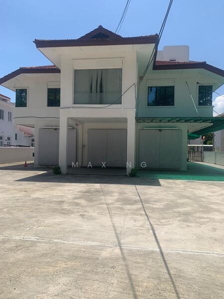Untuk Disewa - Pulau Tikus Gurney Commercial Bungalow 11000sf Main Road Georgetown