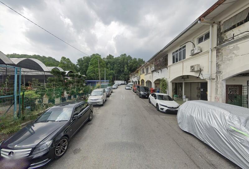 For Sale - 2sty Shop Lot for Sale at Kawasan Perindustrian Balakong