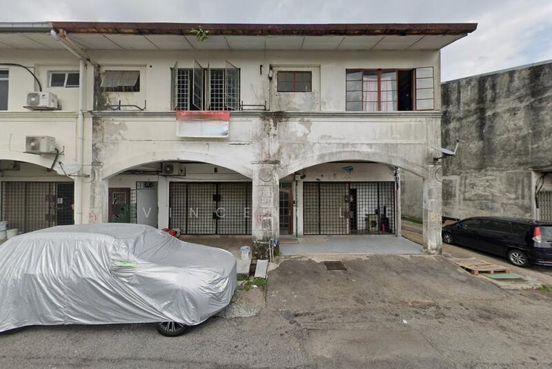 For Sale - 2sty Shop Lot for Sale at Kawasan Perindustrian Balakong