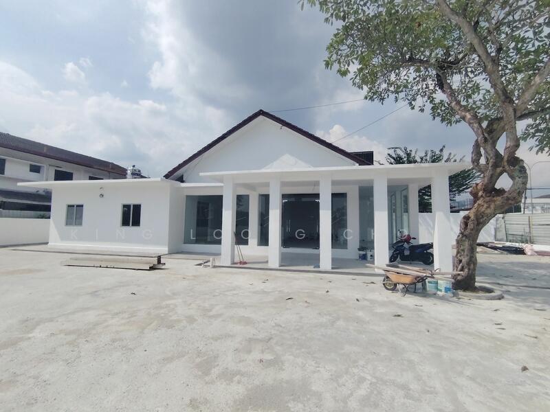 For Sale - Jalan Gasing Main Road Limited Commecial
