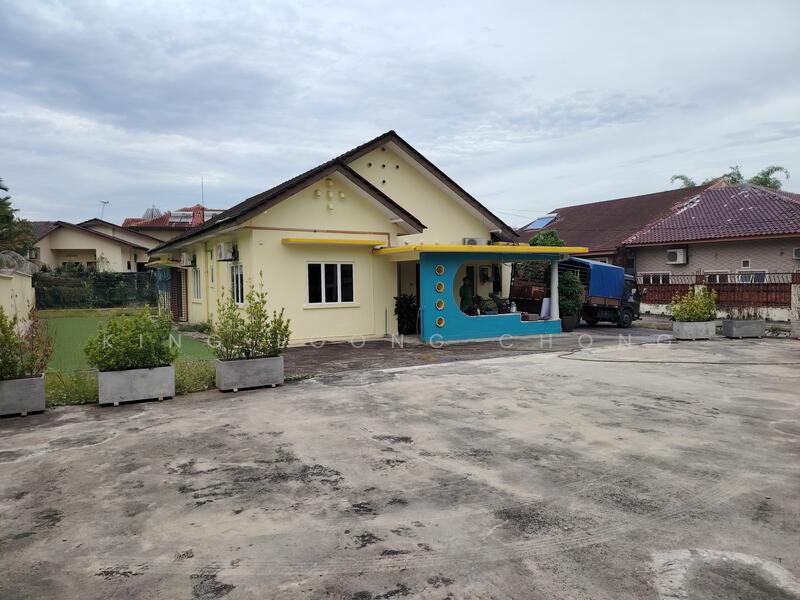 For Sale - Jalan Gasing Main Road Limited Commecial