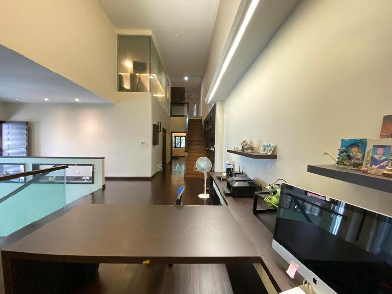 Untuk Disewa - Renovated 2.5 Storey Semi-D @ Jalan H, Taman Melawati