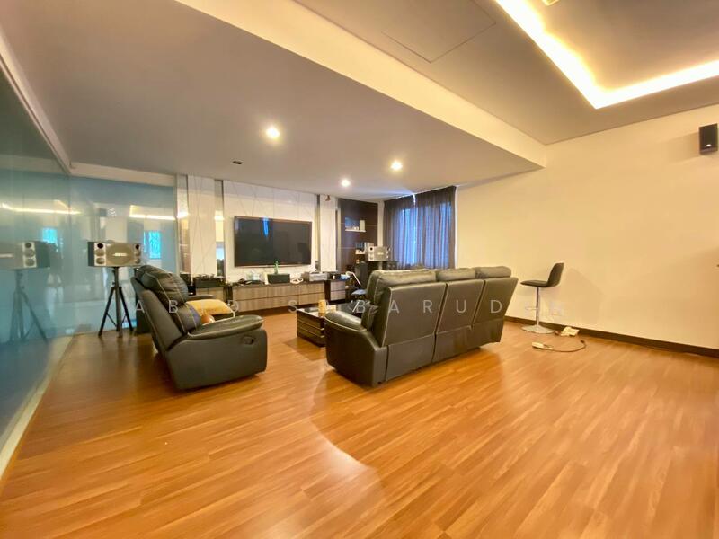 Untuk Disewa - Renovated 2.5 Storey Semi-D @ Jalan H, Taman Melawati