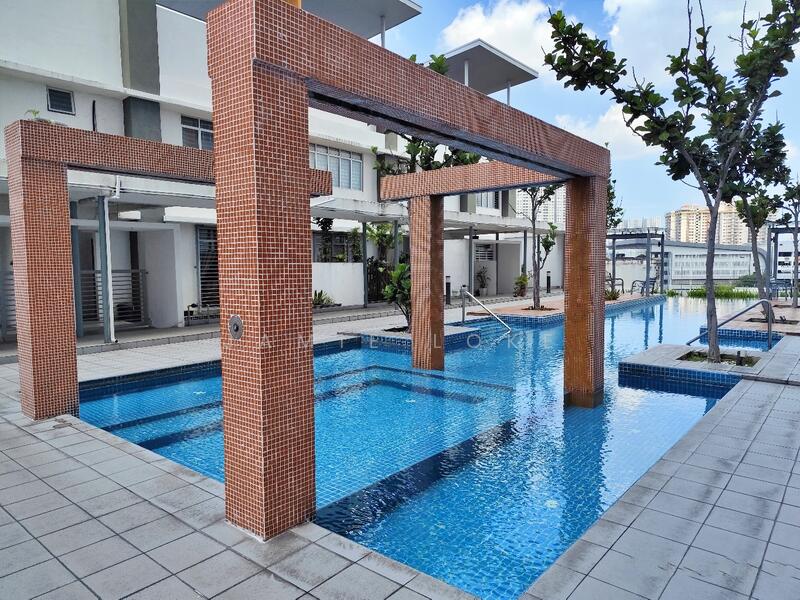 For Sale - 228 Kondominium