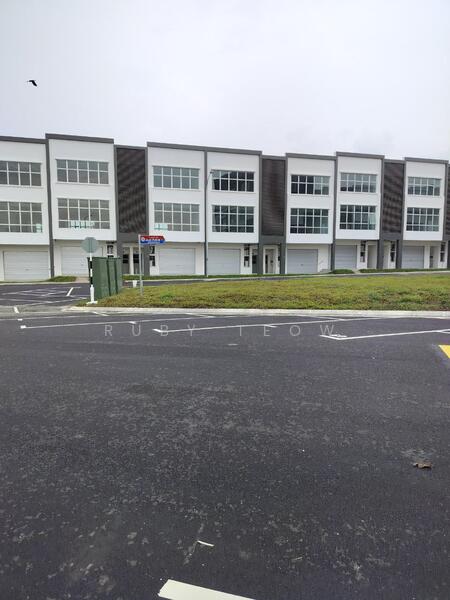 For Rent - Summit Commercial Hub – Brand New 3 Storey Shop Lot (Corner Lot) for Rent